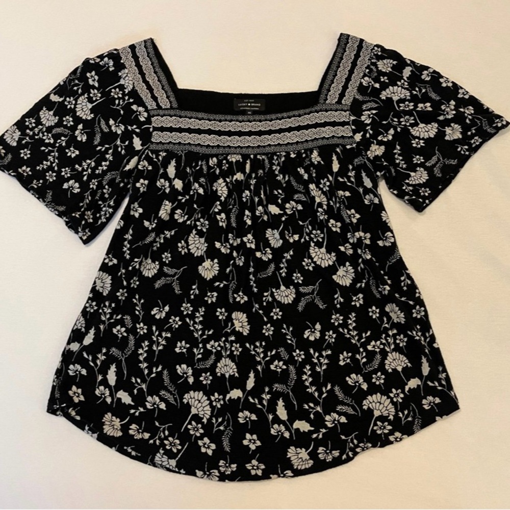 SOLD Lucky Brand flutter sleeve square neck top